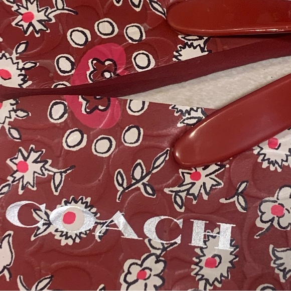 Coach Abigail Flip Flops Red Floral Poppy Flower Thong Sandals Women’s Size 7-8 - Picture 2 of 5